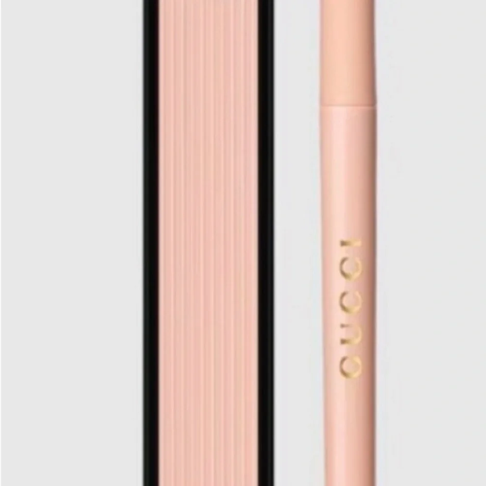 Gucci Long-Lasting Kohl Liner in Amethyst